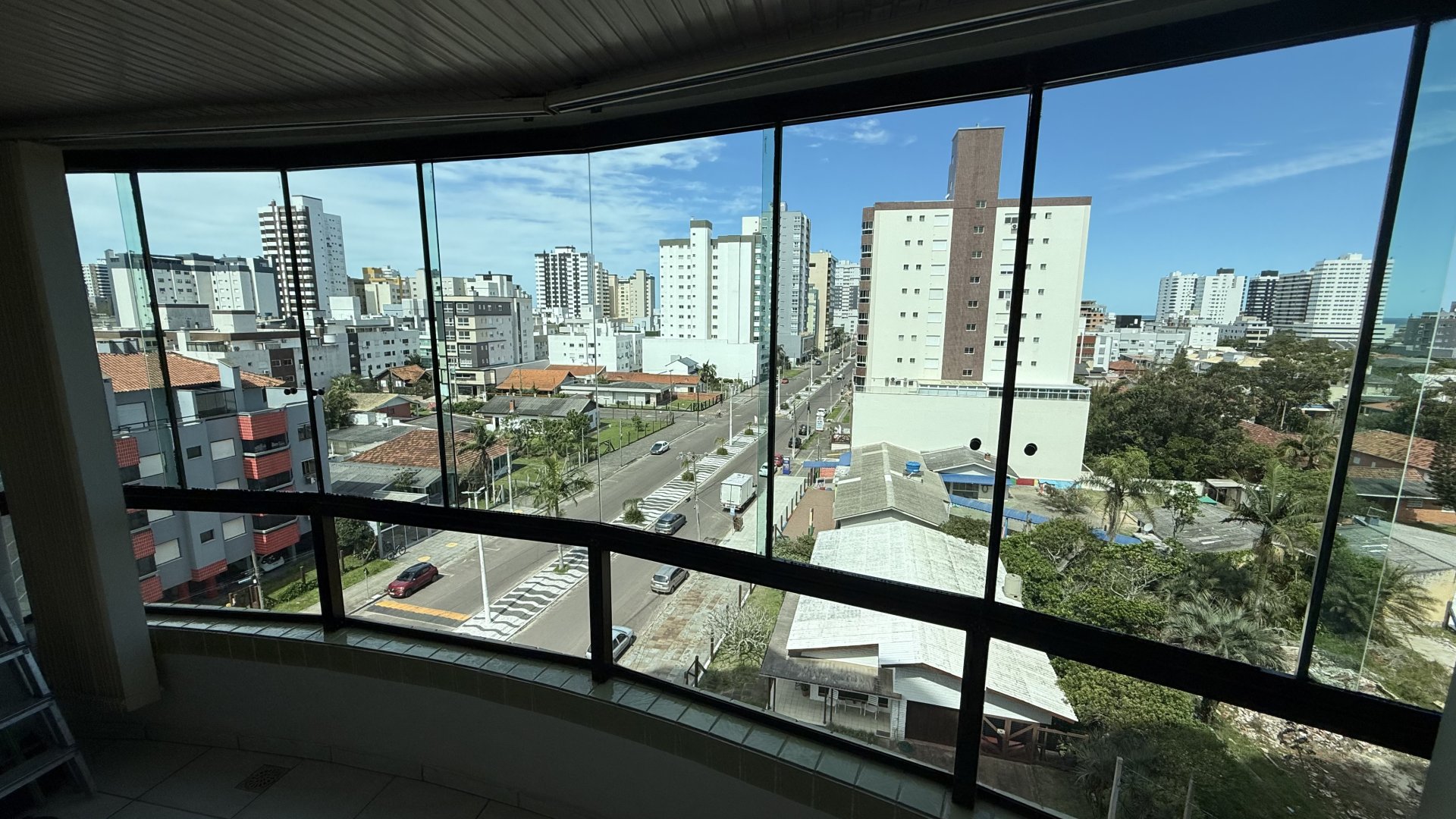 Apartamento no Centro de Tramandaí - Ed. Residencial Provenzano